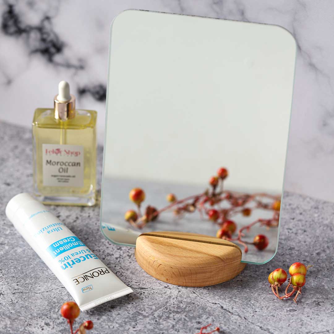 آینه پایه دار